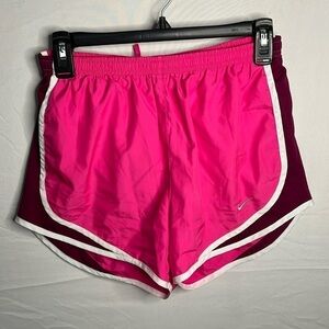 Nike dri-fit women’s shorts‎ size S